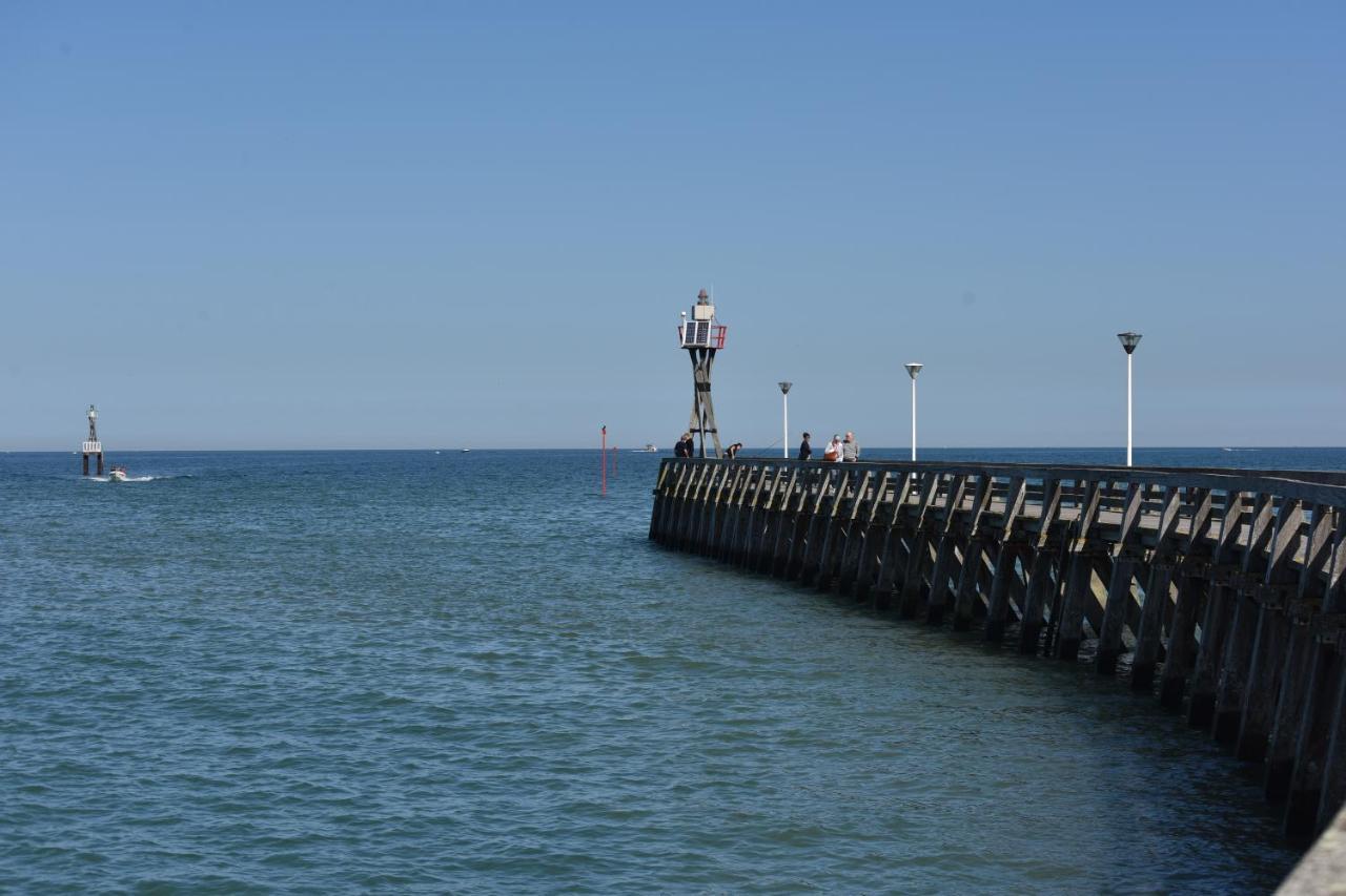 Le Petit Fort Beny-sur-Mer Luaran gambar